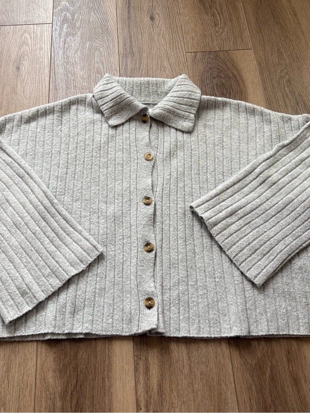 Aerie Light Gray Ribbed Button-Up Sweater with Collar size XL